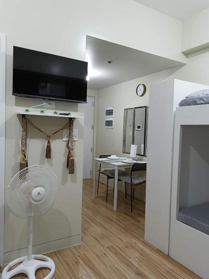 Budget Accommodation Holland Park Condominium Southwoods Binan Laguna Jalang Extérieur photo